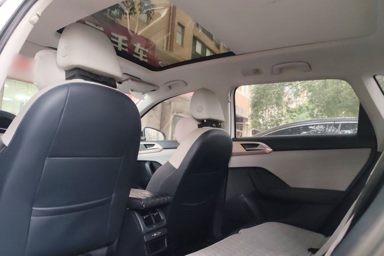 Used Volkswagen Tharu 2023 300TSI Two-Wheel-Drive Full Moon Edition
