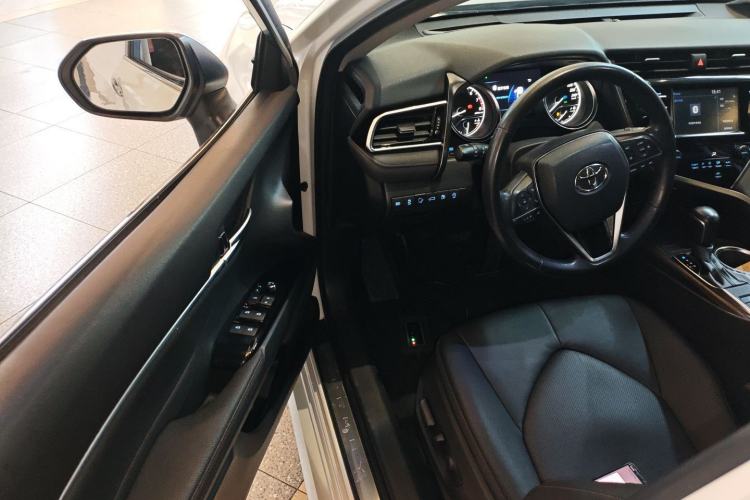 Used Toyota Camry 2018 2.0G Luxury Edition