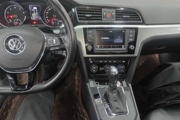 Used Volkswagen Lamando 2017 280TSI DSG Comfort Edition
