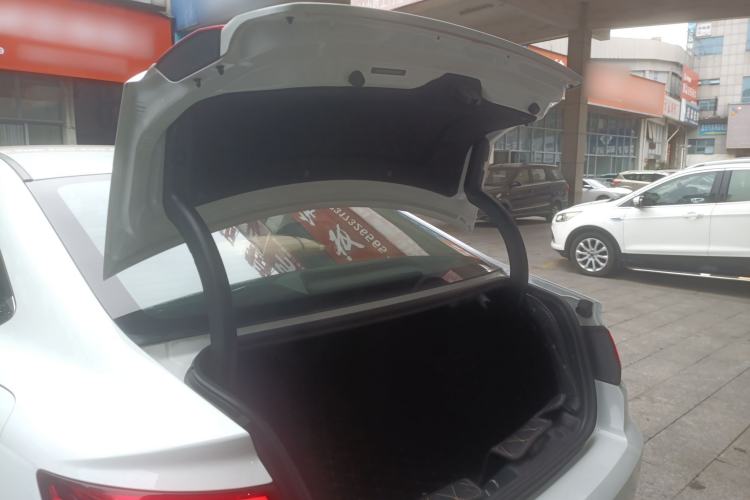 Used Geely Auto Emgrand GL 2018 1.4T DCT Prestige Smart Connectivity Version
