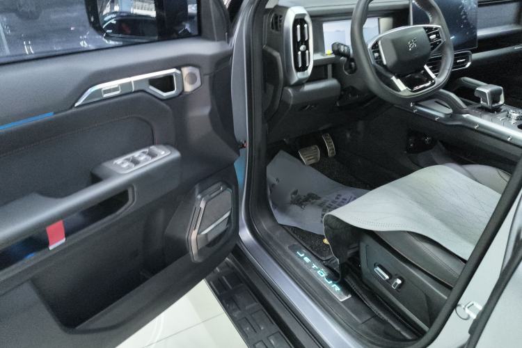 Used JETOUR Traveler 2024 2.0T All-Wheel-Drive CrossPRO Entertainment Edition