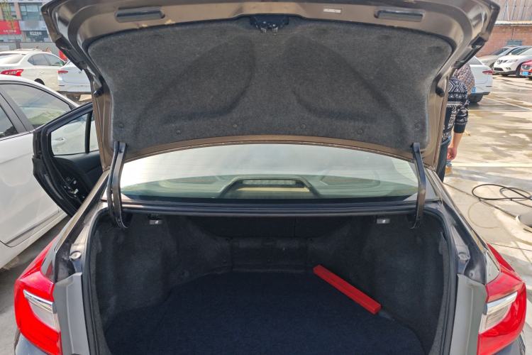 Used Honda Crider 2013 1.8L automatic luxury edition
