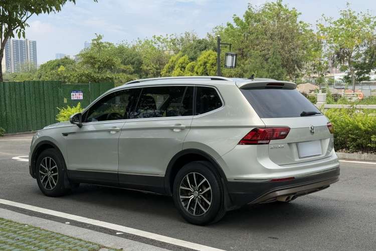 Used Volkswagen Tiguan L 2017 330TSI Automatic Two-Wheel Drive Comfort Edition
