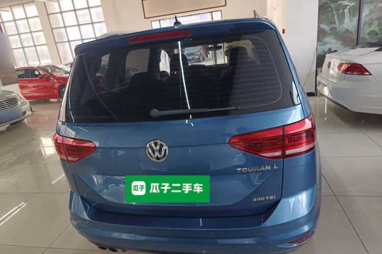 Used Volkswagen Touran 2018 Volkswagen Touran L 280TSI DSG Comfort Edition 7-seater