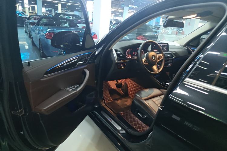 Used BMW X3 2020 xDrive30i Luxury Model with M Sport Package
