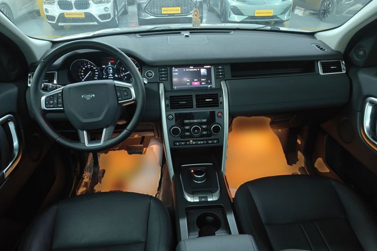 Used Land Rover Discovery Sport 2019 240 PS SE Version China VI Standard
