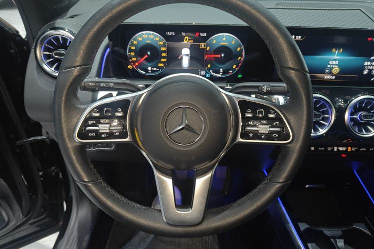 Used Mercedes-Benz GLB 2021 GLB 200 Fashion Model