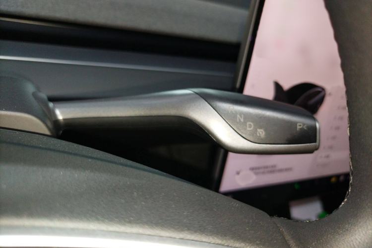 Used Tesla Model 3 2025 Rear-Wheel-Drive Version
