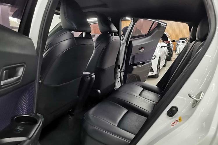 Used Toyota C-HR 2020 2.0L Leading Edition
