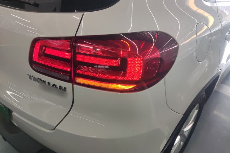 Used Volkswagen Tiguan 2017 300TSI Automatic Two-Wheel Drive Silk Road Comfort Edition
