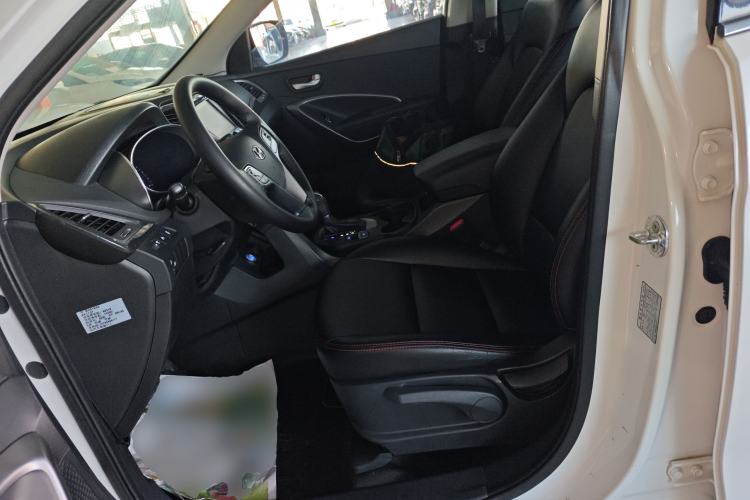 Used Hyundai Santa Fe 2013 2.4L Automatic 2WD Comfort Edition
