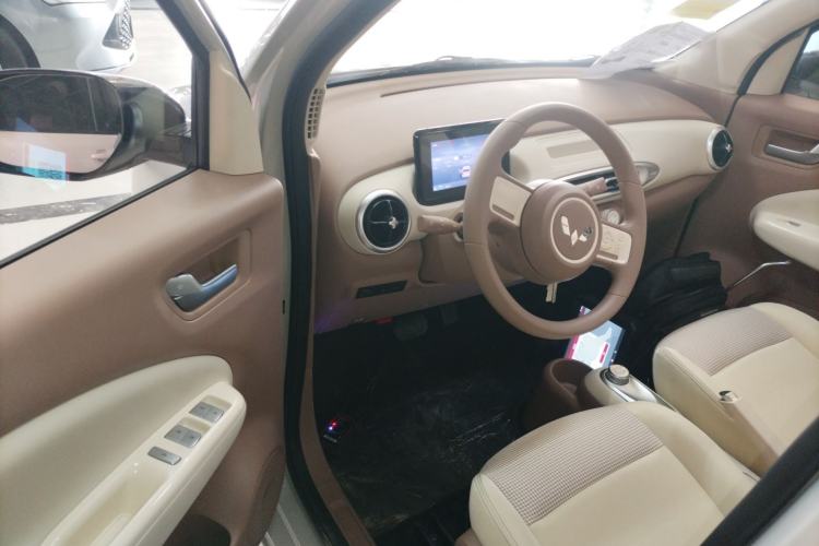 Used Wuling Hongguang MINIEV 2025 Four-Door Version Advanced Edition
