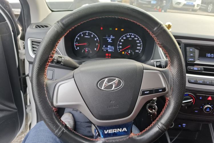 Used Hyundai Verna 2016 1.4L Manual Cool Edition GLS

