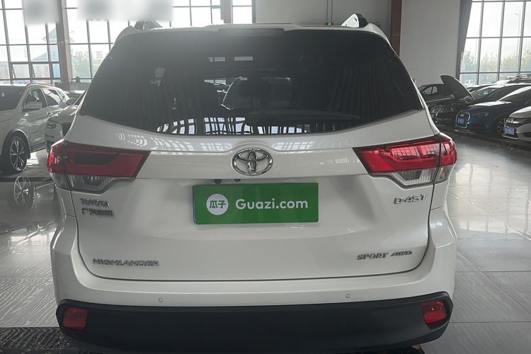 Used Toyota Highlander 2018 2.0T Four-Wheel Drive Luxury Edition 7 Seats China V Emission Standard
