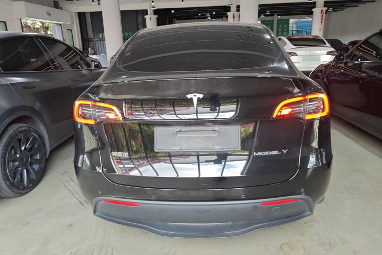 Used Tesla Model Y 2022 Rear-Wheel-Drive Version
