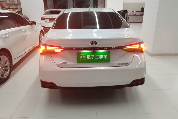 Used Toyota Avalon 2022 Dual-Engine 2.5L Luxury Edition