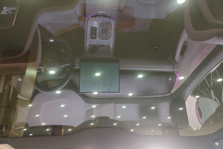 Used  SU7 2024 Rear-Drive Long-Range Intelligent Driving Version
