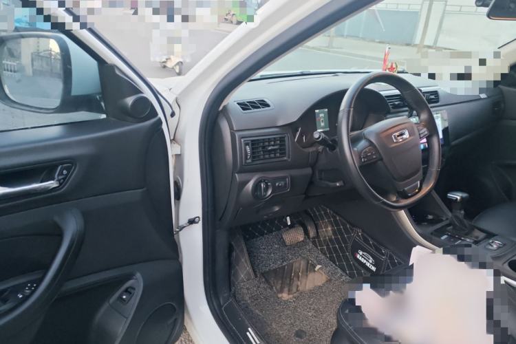 Used Qoros 5 2018 Revised Version 1.6T Automatic Leading Edition