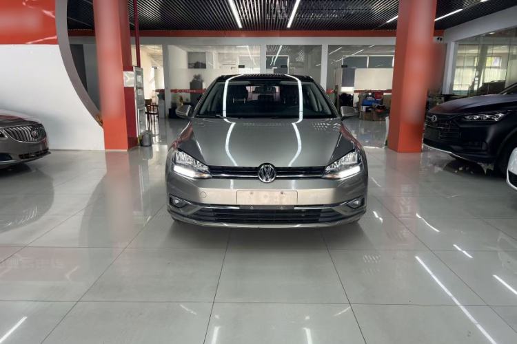 Used Volkswagen Golf 2018 230TSI Automatic Comfort Model
