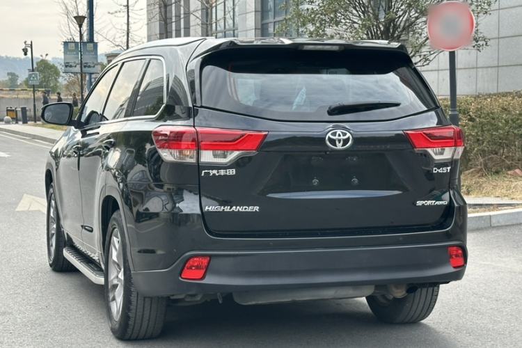 Used Toyota Highlander 2018 2.0T Four-Wheel Drive Luxury Version 7 Seats China VI Standard
