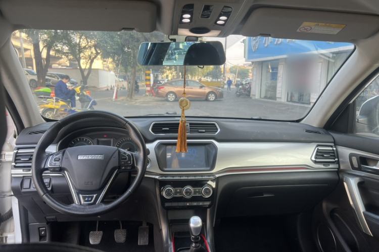 Used Haval H2 2017 Blue Label 1.5T Manual Two-Wheel Drive Elite Model