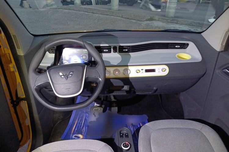 Used Wuling Hongguang MINIEV 2021 Macaron Fashion Model Lithium Iron Phosphate