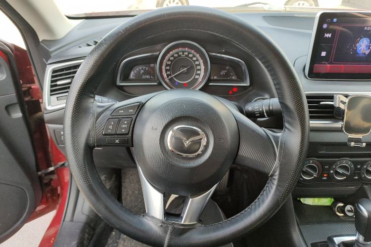 Used Mazda Mazda 3 Axela 2016 Sedan 1.5L Automatic Comfort Model
