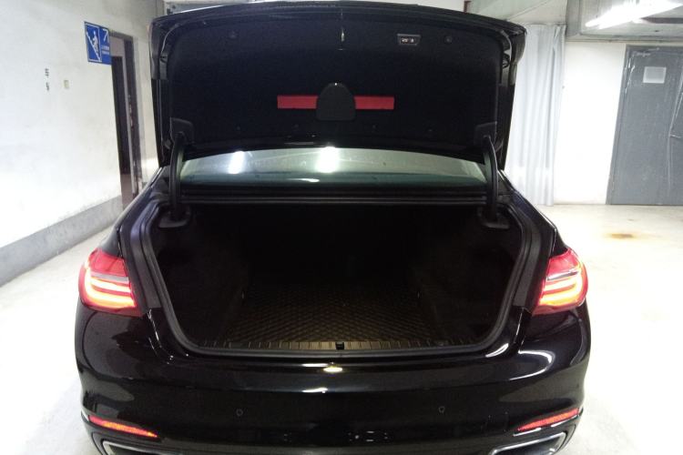 Used BMW 7 Series 2017 730Li Luxury Model
