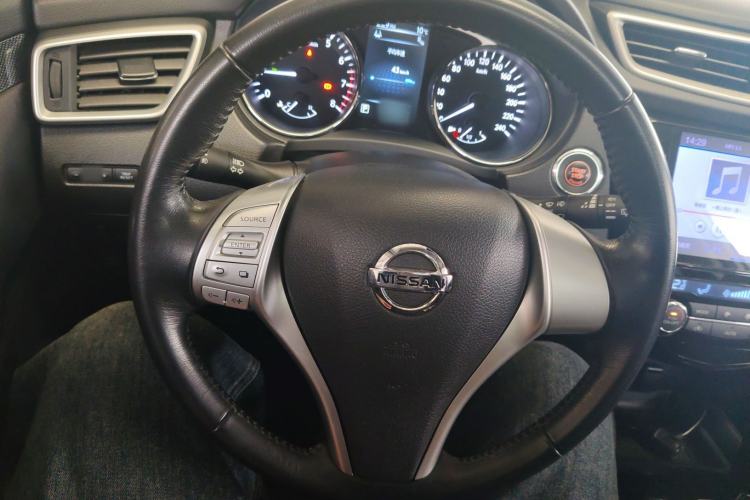 Used Nissan X-Trail 2014 2.5L CVT Luxury Edition 4WD