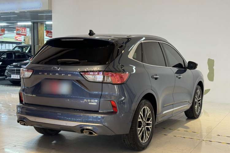 Used Ford Escape 2020 EcoBoost 245 Four-Wheel Drive Luxury Edition
