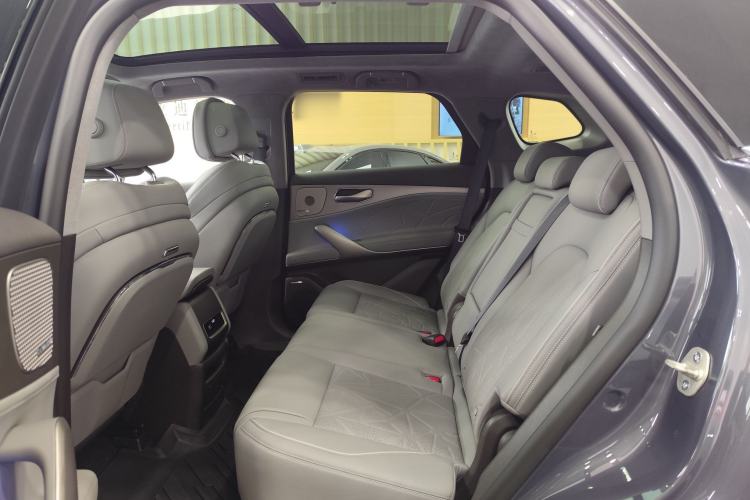 Used Denza N8 2023 Four-Wheel Drive Ultra-Hybrid Flagship Seven-Seater Version