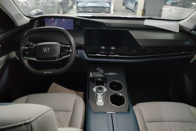 Used Changan UNI-K iDD 2022 Blue Whale iDD 130km 1.5T Excellence Model
