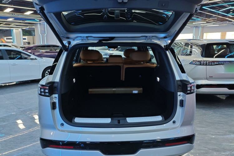 Used Dongfeng eπ eπ008 2025 636Ultra All-Electric Version 5 Seats
