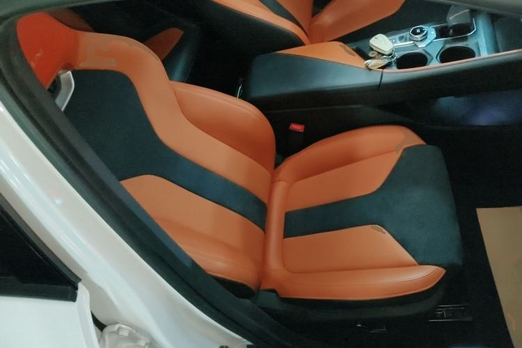 Used Changan UNI-V 2023 2.0T Leading-Speed Edition
