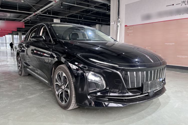 Used Hongqi E-QM5 2023 Base Travel Edition
