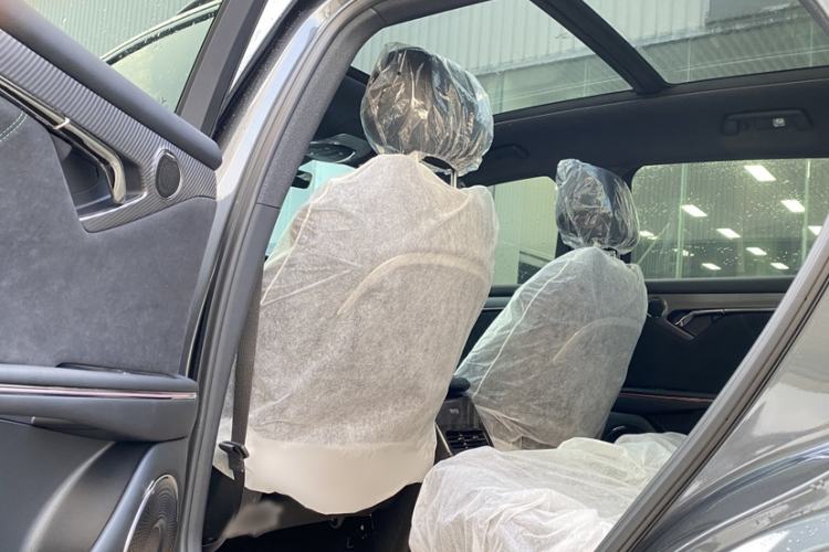 Used VOYAH FREE 2025 318 259 km All-Wheel-Drive Exploration Edition
