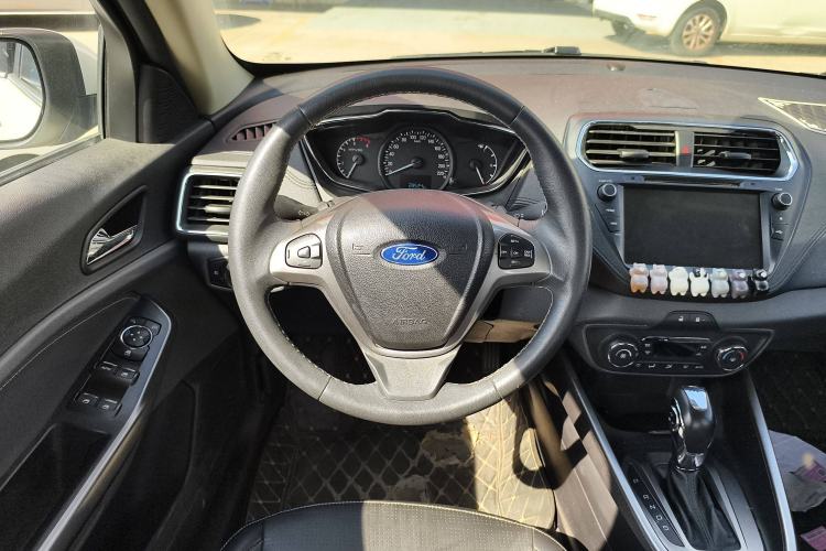 Used Ford Escort 2017 Happiness Edition 1.5L Automatic Fashion Version
