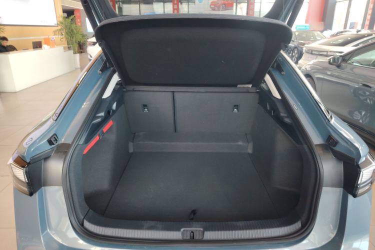 Used Volkswagen ID.7 VIZZION 2024 AIR model
