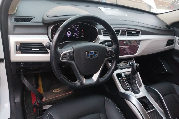 Used Geely Auto Emgrand X7 Sport 2018 1.8TD Automatic Two-Wheel Drive Smart 4G Connected Version
