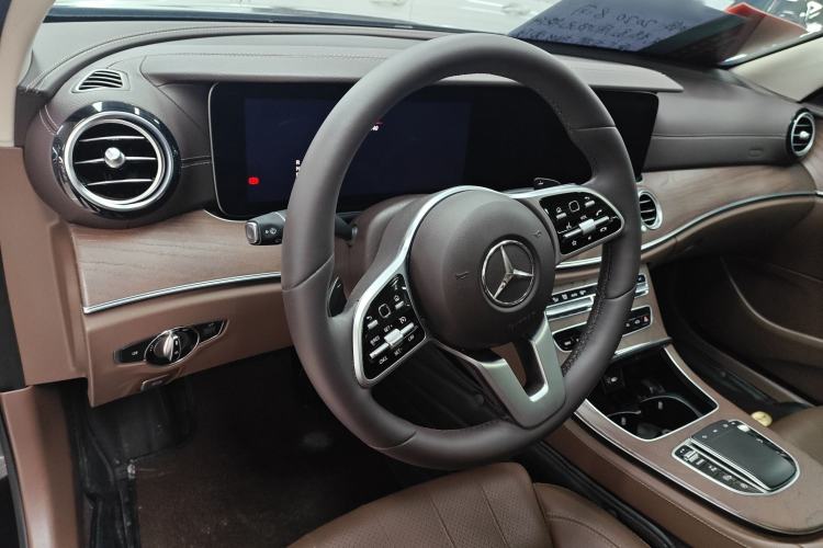 Used Mercedes-Benz E-Class 2020 Facelift E 260 L
