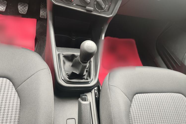 Used Volkswagen Santana 2016 1.4L Manual Fashion Edition
