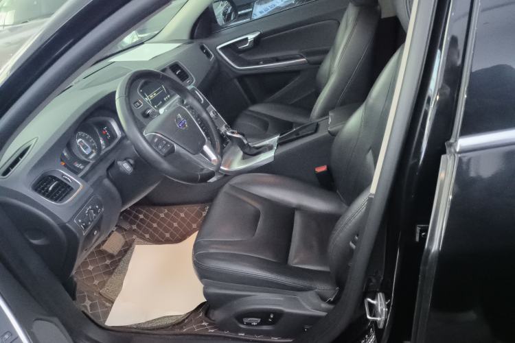 Used Volvo S60 2016 S60L T4 Zhiyuan Edition
