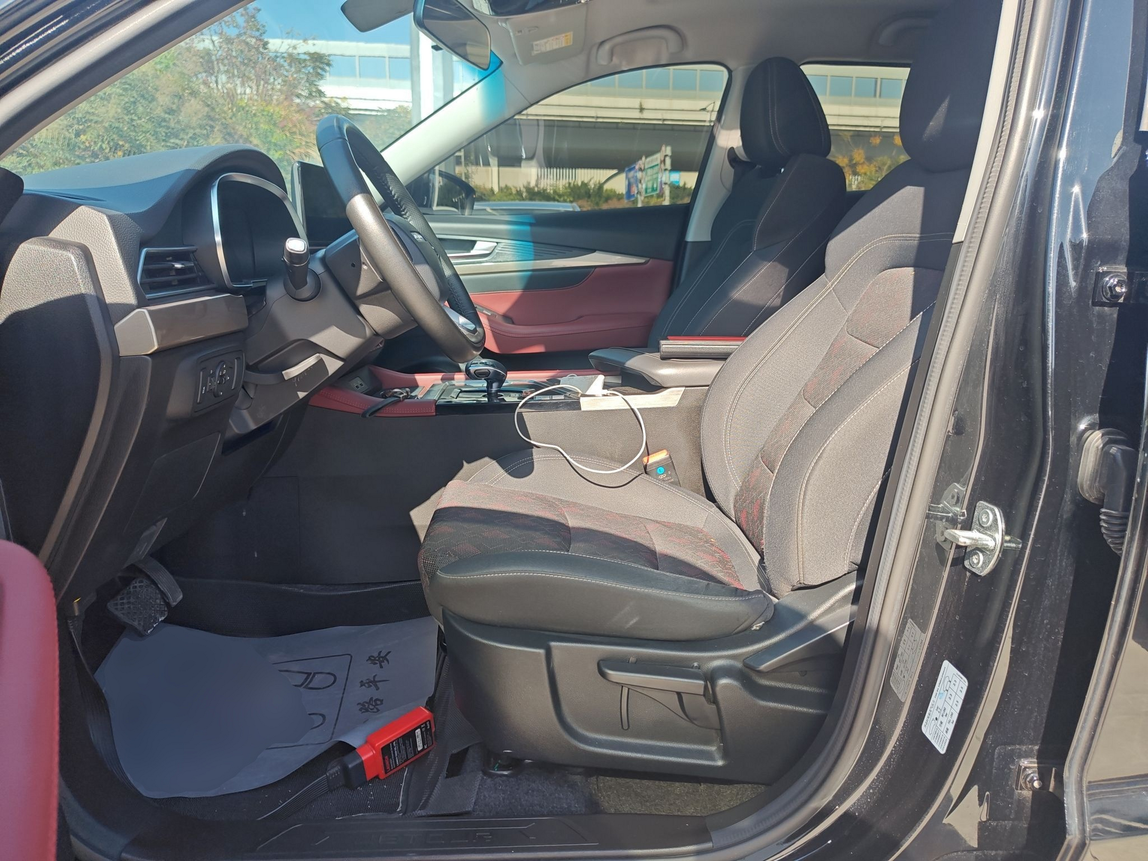 Переднее сиденье в автомобиле