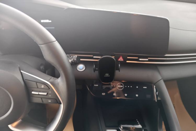 Used Hyundai Elantra 2022 1.5L CVT GLX Elite Edition
