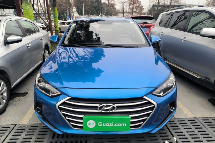 Used Hyundai Elantra 2016 1.6L Manual ZhiXuan · Dynamic Model
