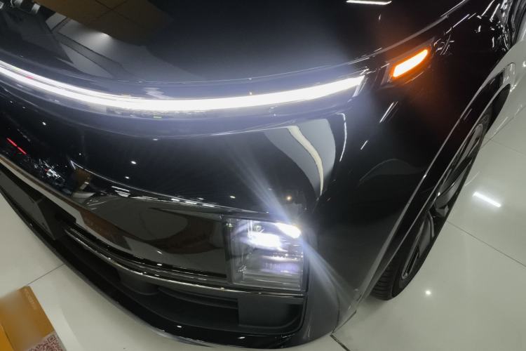 Used Li Auto L8 2025 Max Smart Refresh Edition
