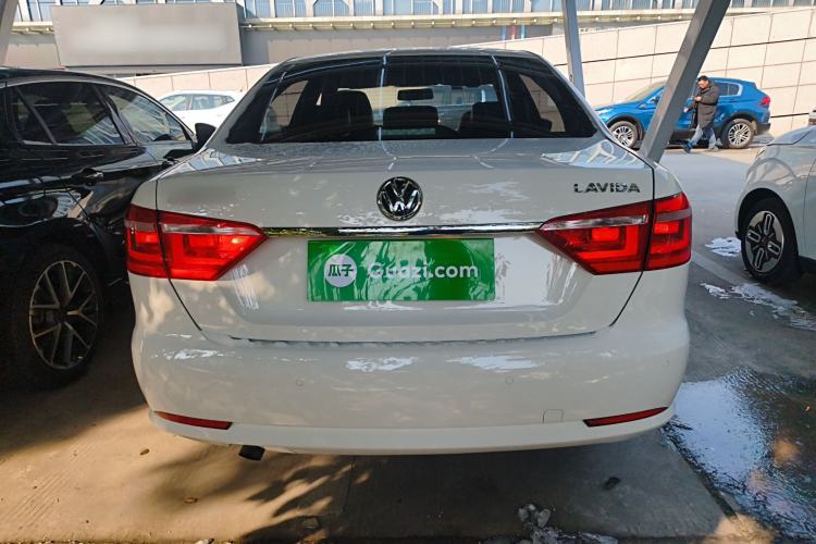 Used Volkswagen Lavida 2013 Restyled Classic 1.6L Automatic Comfort Edition