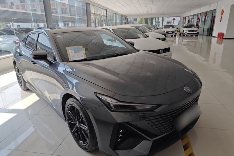 Used Changan UNI-V 2022 1.5T Prestige Version
