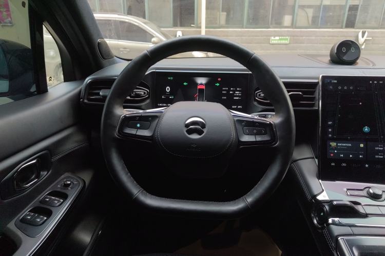 Used Nio ES8 2020 415 km Signature Edition 6-Seater Version
