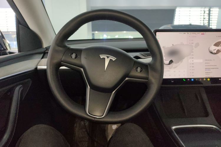 Used Tesla Model Y 2023 Rear-Wheel-Drive Version